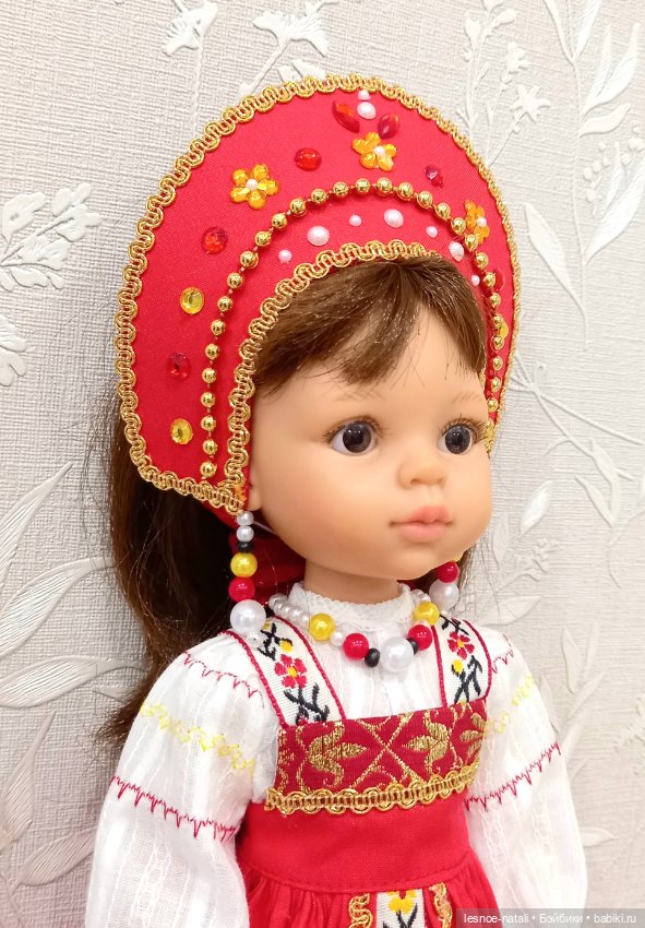 Русский народный костюм для Паолы Рейна (фото 5)