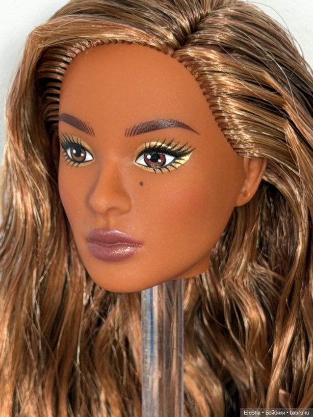 Голова Нишель набор You Create Barbie Basics (фото 4)