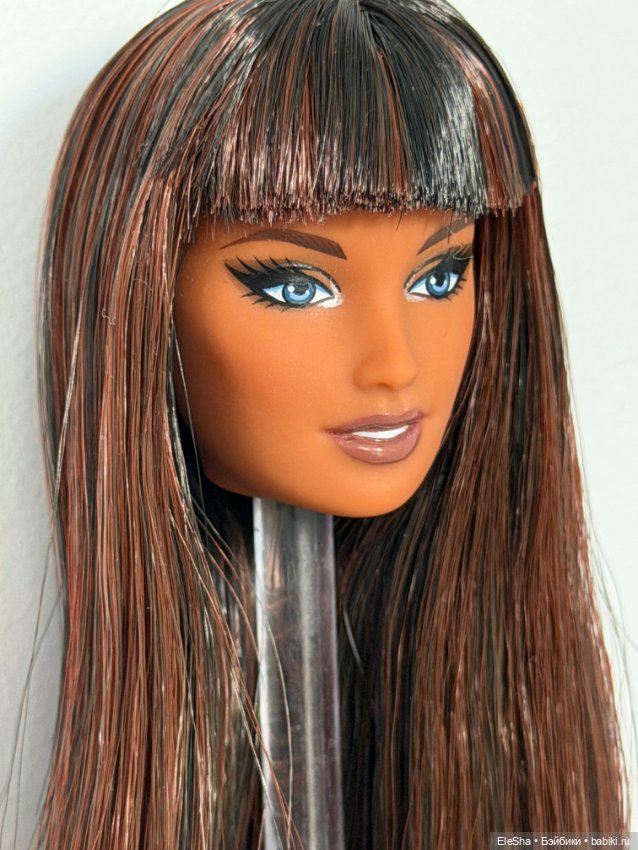 Голова Анна-Лара из набора You Create Barbie Basics (фото 4)