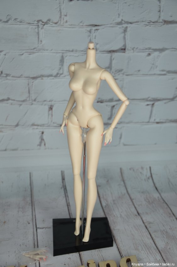 Новое фирменное шарнирное тело Mizi doll c доп кистями (фото 5)