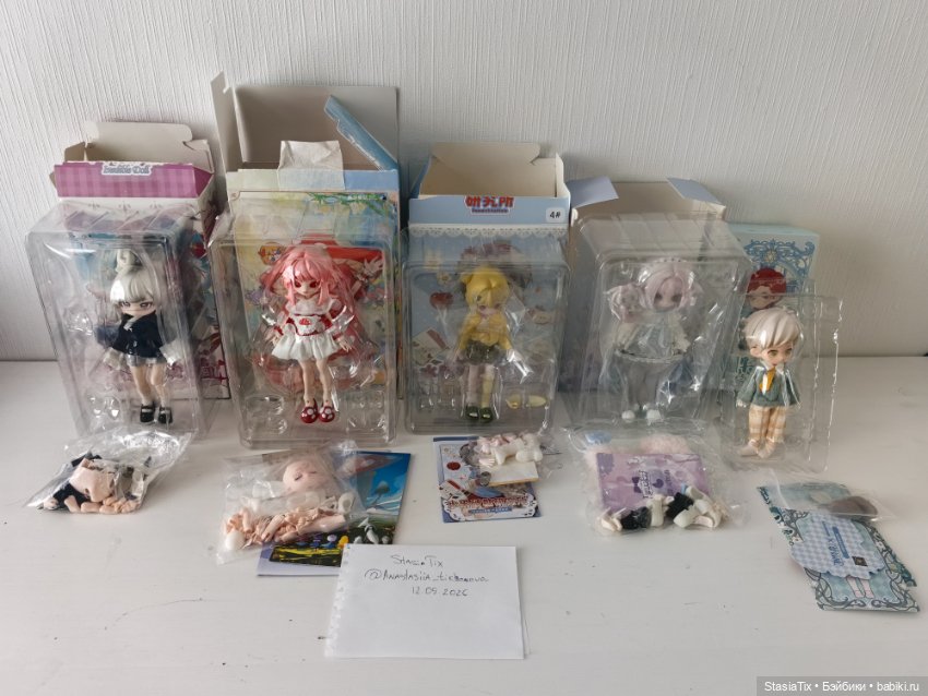 Продам по хорошей цене фигурки blindbox