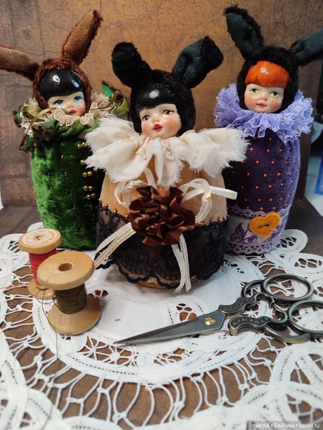 Куколка - игольница. Зайчик