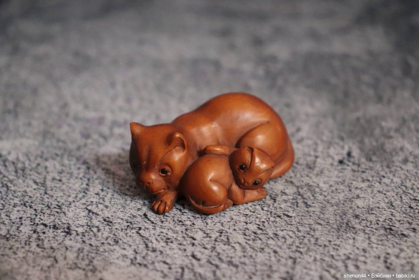 Нэцкэ "Кошка с котенком". Винтаж, подписана