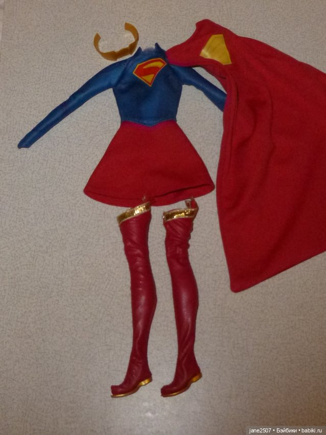 Полный аутфит коллекционной Барби Barbie Supergirl 2026 новый (фото 2)