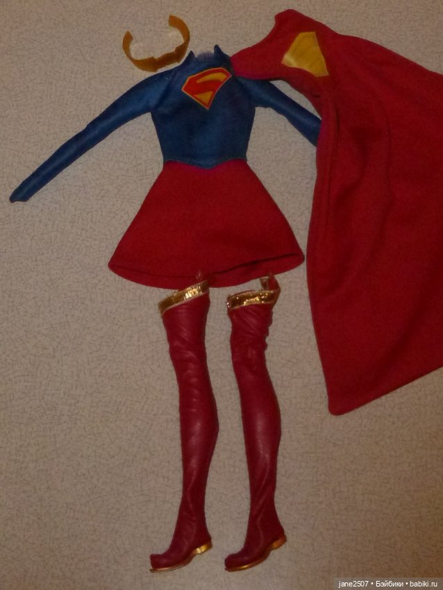 Полный аутфит коллекционной Барби Barbie Supergirl 2026 новый