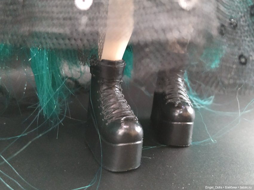 Кастомная Блайз Ариадна Готическая Невеста (Custom Blythe) c шейным шарниром (фото 7)