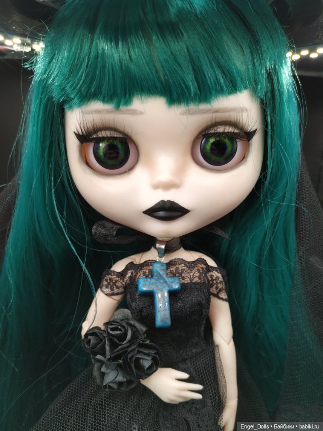 Кастомная Блайз Ариадна Готическая Невеста (Custom Blythe) c шейным шарниром (фото 3)