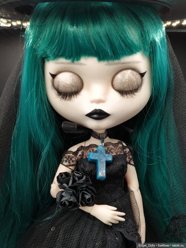 Кастомная Блайз Ариадна Готическая Невеста (Custom Blythe) c шейным шарниром (фото 4)