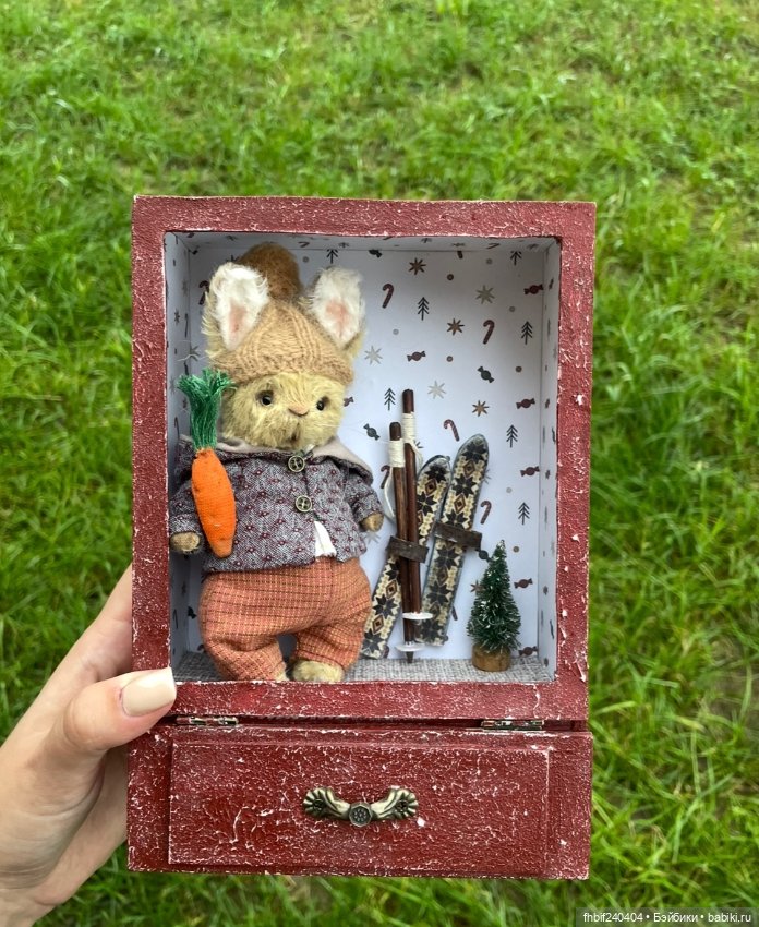 Зайчик Тедди со своим домиком