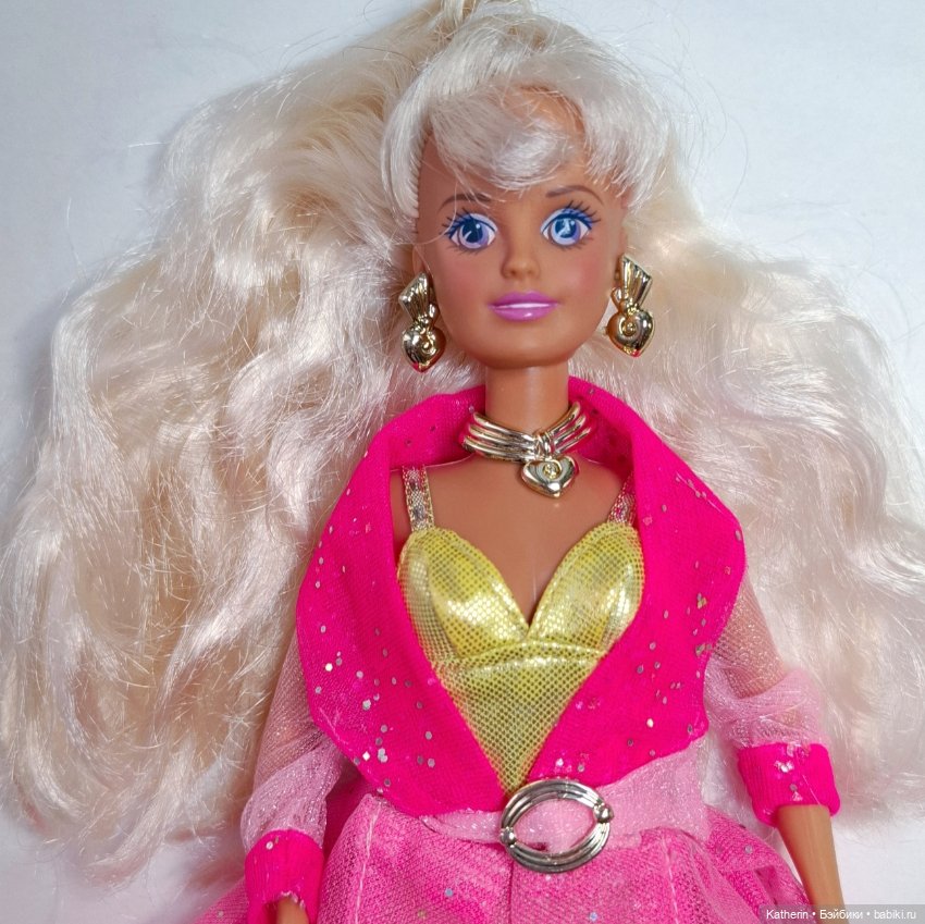 Кукла Синди Sindy I Love Glitter Nails Hasbro (фото 2)