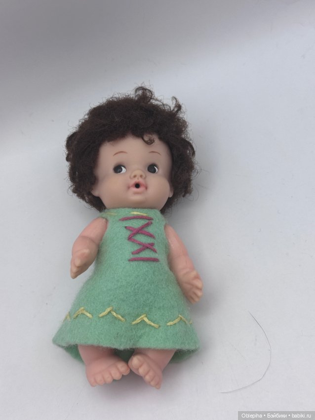 Винтажная кукла Uneeda Pee Wee Drink and Wet Doll (фото 4)