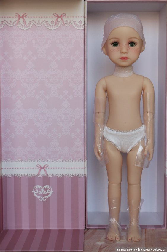 Хейзел от Руби Ред, Hazel Ruby Red, нюд и без парика