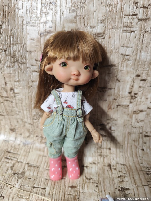 Большой лот качественной одежды для кукол 15-17 см ростом типа meadow doll, irrealdoll и похожих (фото 6)