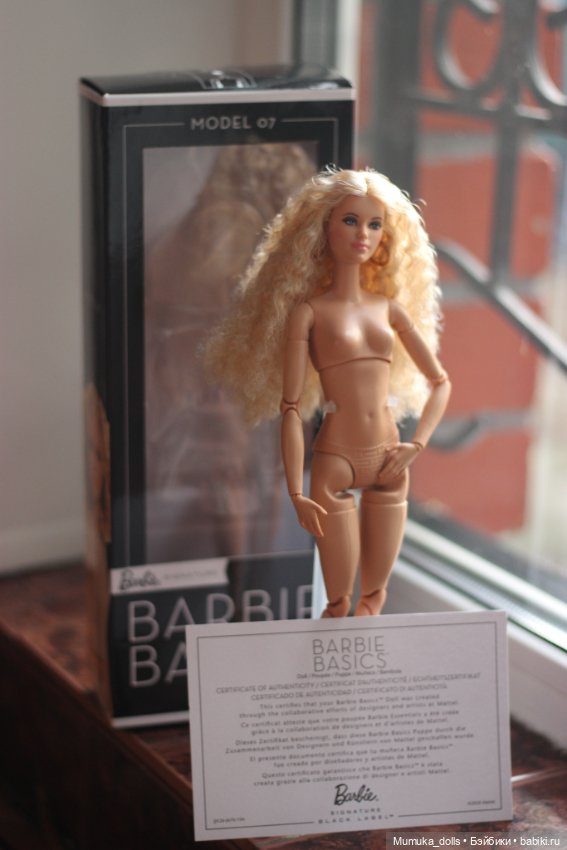 Barbie Basics 07 — Игровые куклы (фото 9)