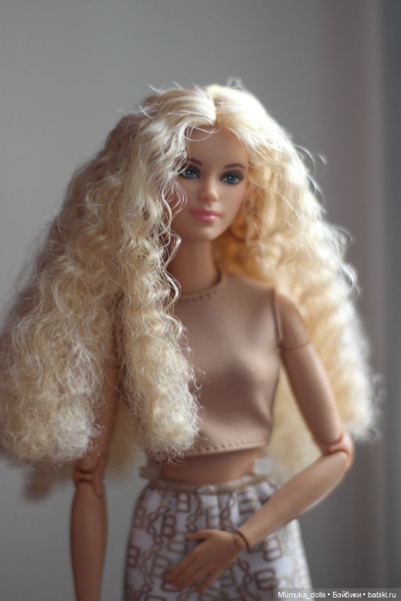 Barbie Basics 07 — Игровые куклы (фото 7)