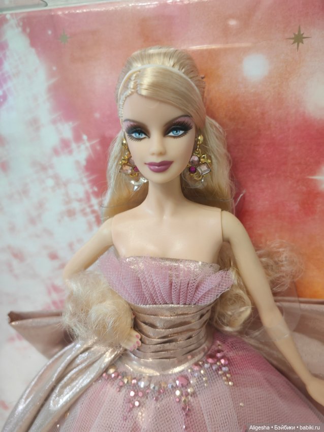 Holiday Barbie 2009 — Игровые куклы (фото 3)