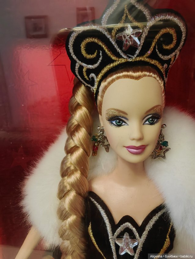 Holiday Barbie 2006 от Bob Mackie (фото 2)