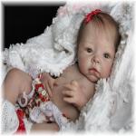 Этих куколок никто не хочет покупать на аукционе,бедняжки.