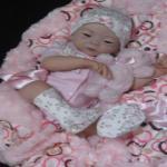 Малышка-кукла реборн Кира дома