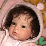 А вот и снова я - малышка  Аришка!