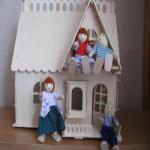 Дом для деревянной семейки