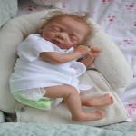 Маленькие и хрупенькие реалистичные куколки-младенцы реборн