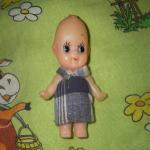 У меня есть маленький пупсик с раннего детства(мне 27 лет сейчас)),хочу знать,кто такая)))