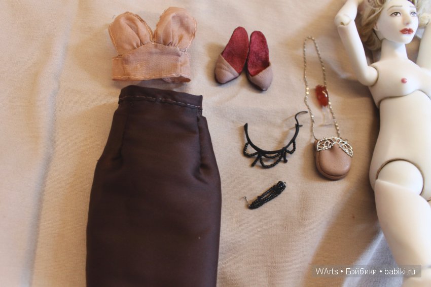 Всем хочется на пляж. Шарнирная кукла