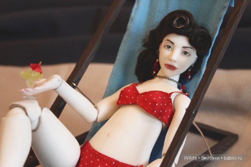 Всем хочется на пляж. Шарнирная кукла