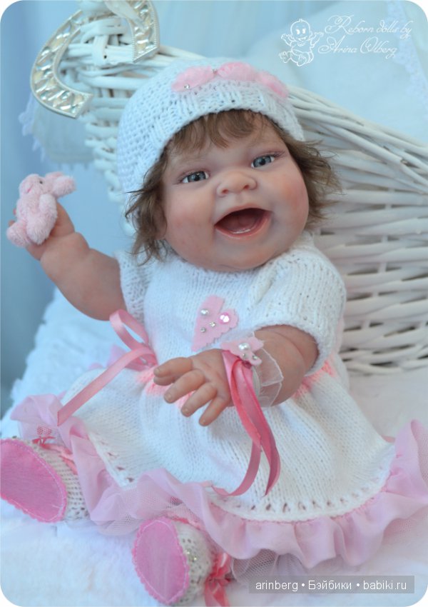 Счастливая девочка реборн Алиса