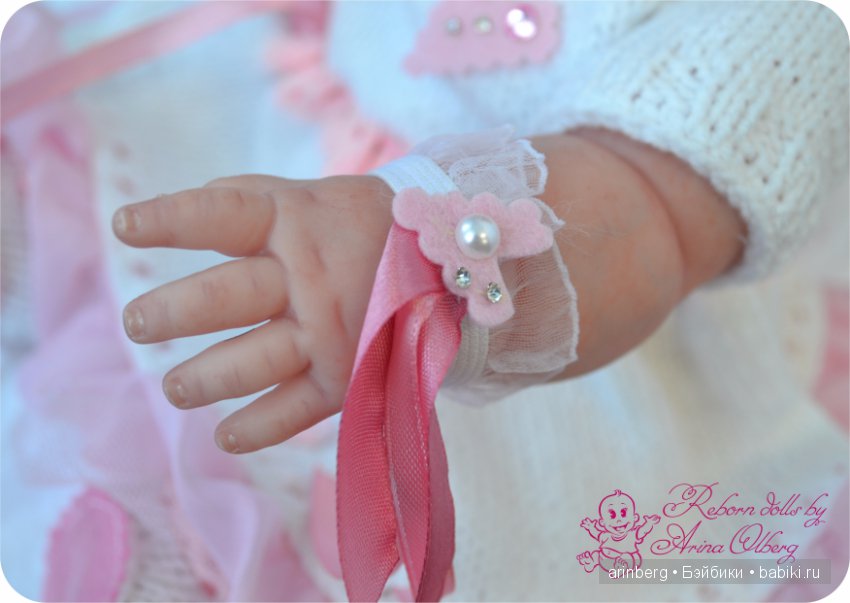 Счастливая девочка реборн Алиса