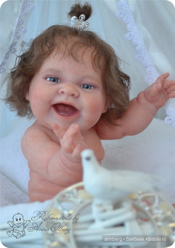 Счастливая девочка реборн Алиса