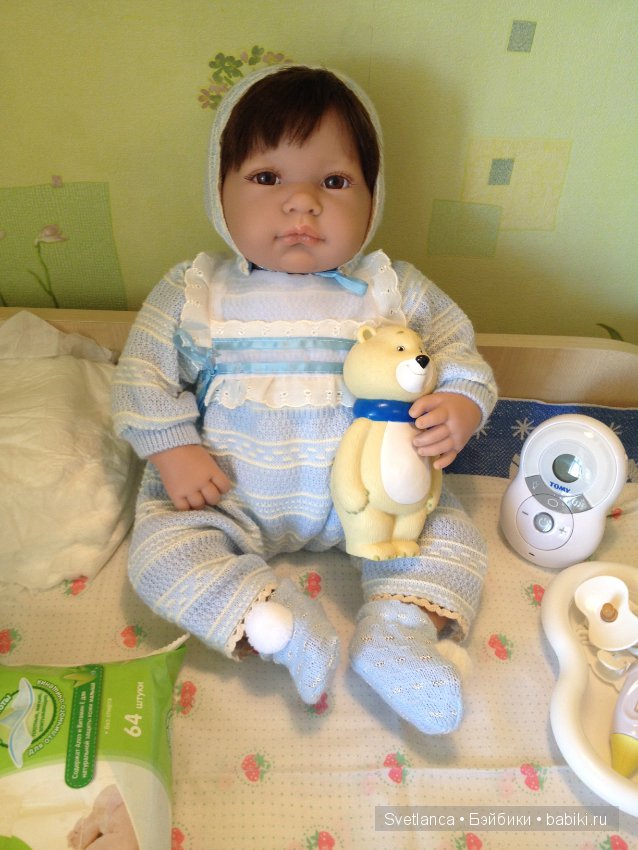 Раз-два-три-четыре мы "Хуанчиков" будили, на прогулку собирались, раздевались-одевались