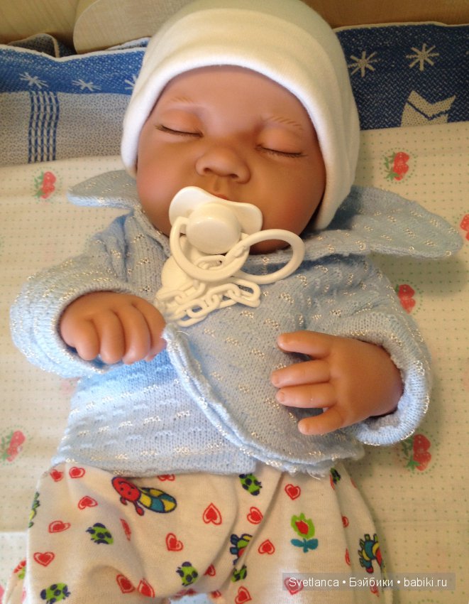 Раз-два-три-четыре мы "Хуанчиков" будили, на прогулку собирались, раздевались-одевались