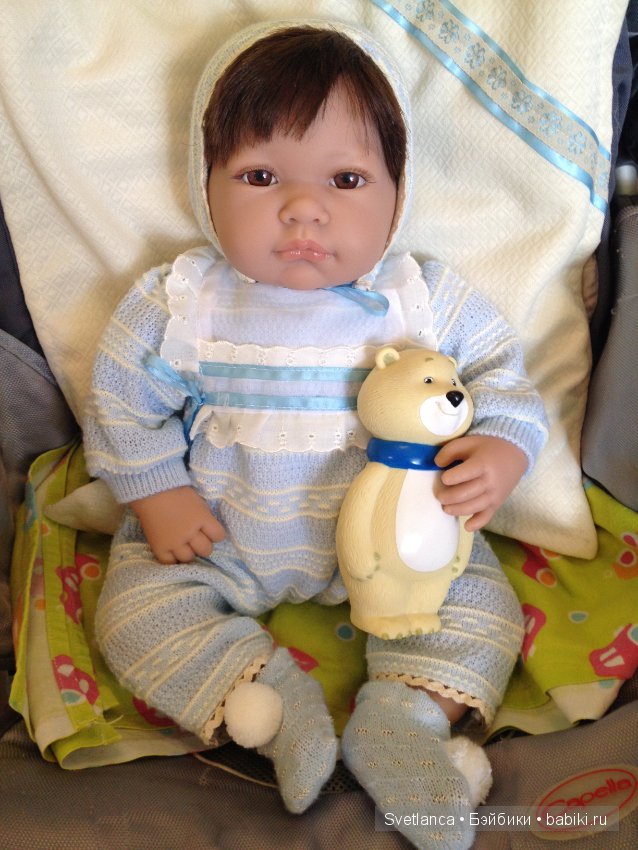 Раз-два-три-четыре мы "Хуанчиков" будили, на прогулку собирались, раздевались-одевались