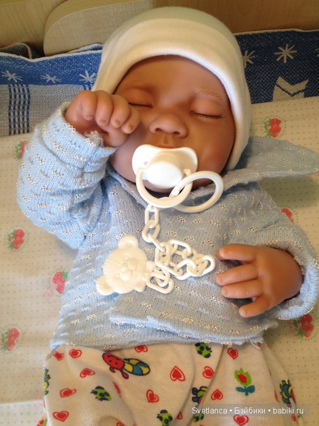 Раз-два-три-четыре мы "Хуанчиков" будили, на прогулку собирались, раздевались-одевались