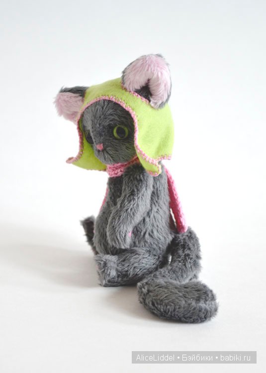 Котик в шапочке и шарфе. Моя игрушка ручной работы (фото 4)