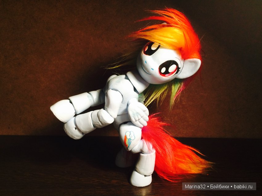 А вы когда-нибудь видели шарнирную пони? Нет?! Тогда смотрите (фото 7)