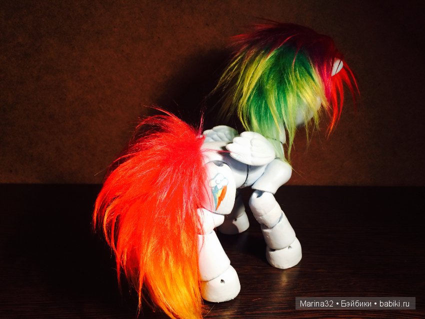 А вы когда-нибудь видели шарнирную пони? Нет?! Тогда смотрите (фото 4)