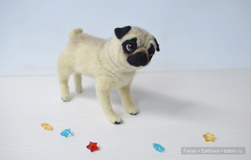 Забавный мопсяшка пришел знакомиться. Игрушка валянием ручной работы (фото 2)