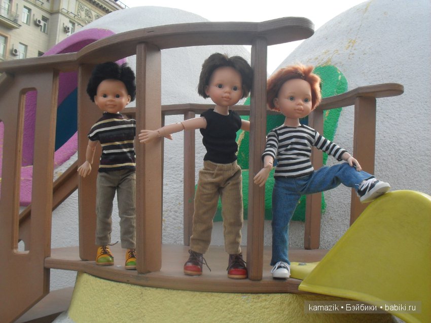 Мои мальчики гуляют по Москве