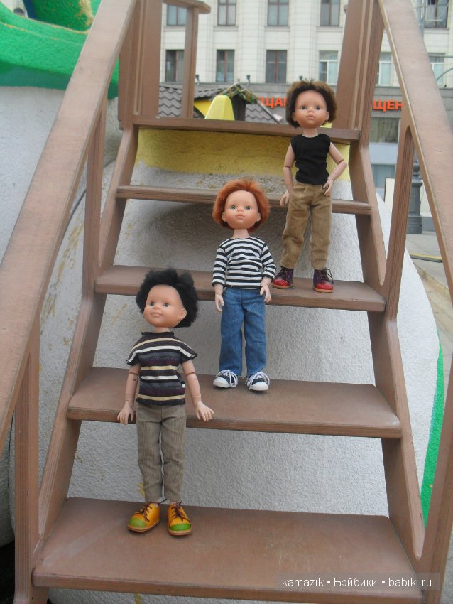 Мои мальчики гуляют по Москве