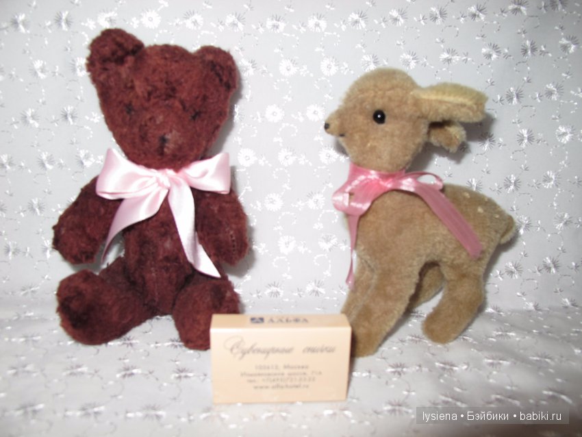 Старые игрушки из обувной коробки