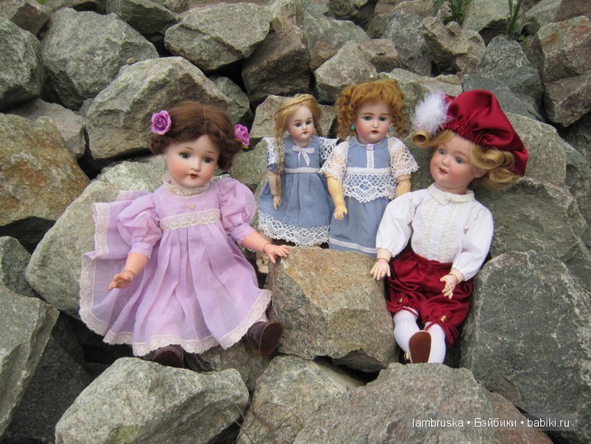 Редкий кавалер, а также его дамы