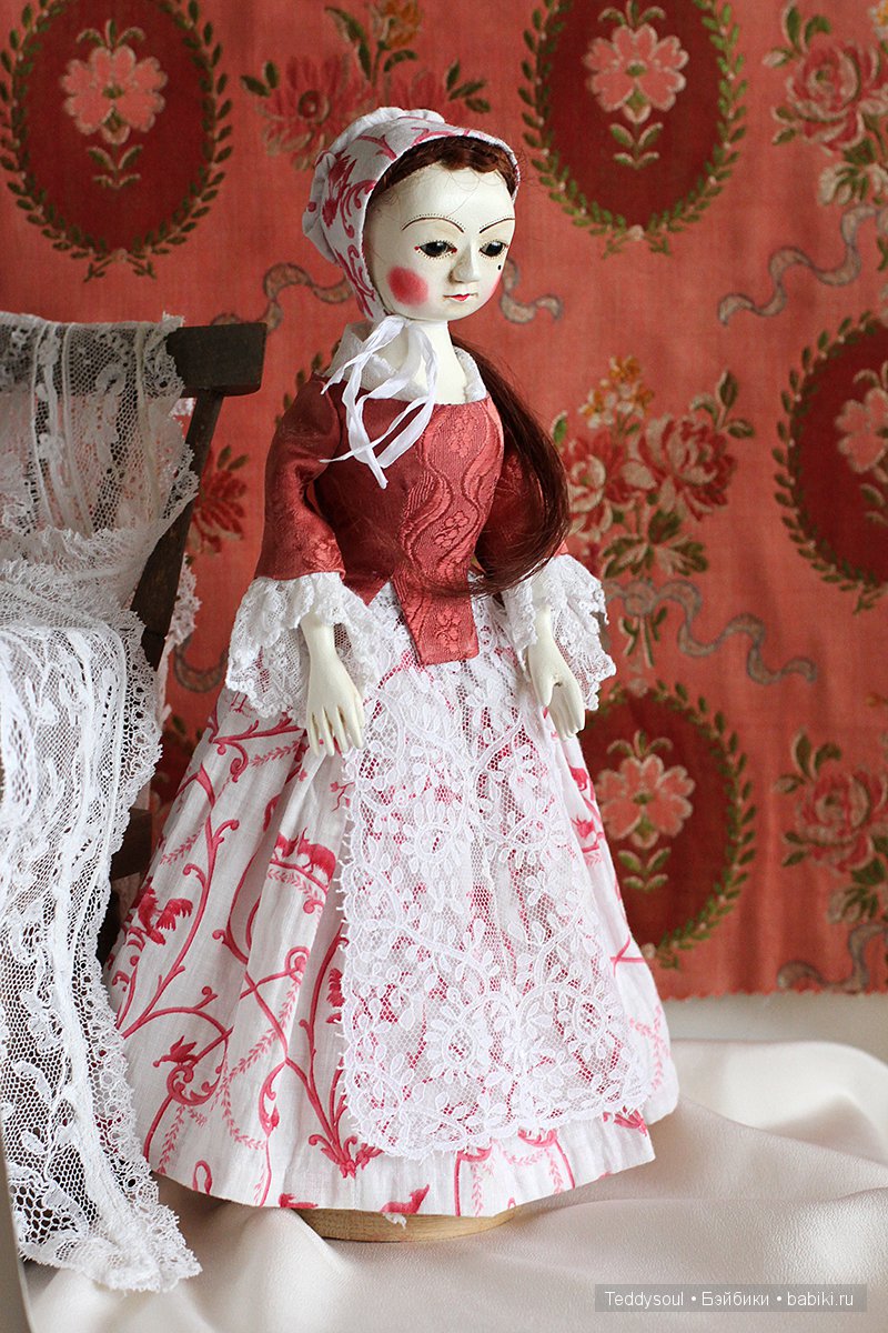 Мэйбл I, деревянная кукла времен Queen Anne