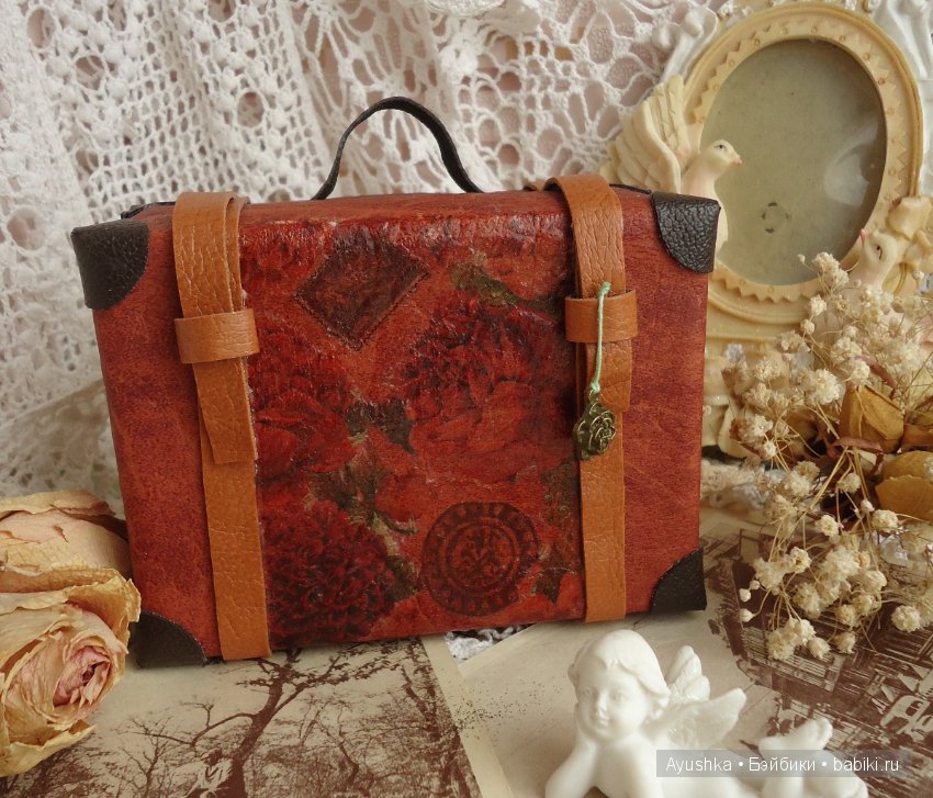 Мини-чемоданчики для кукол и их друзей (фото 8)