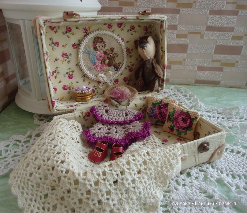 Мини-чемоданчики для кукол и их друзей