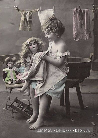 Куклы и их маленькие мамы в фотографиях и стихах