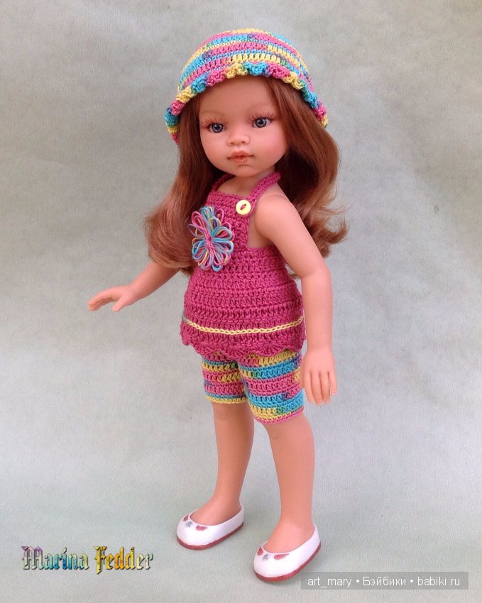 В сезоне летние наряды, коротких юбок дефиле