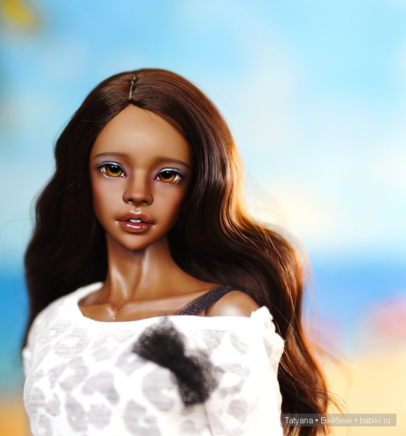 У April Story в линейке Senior Girls появилась новая девочка REBECCA